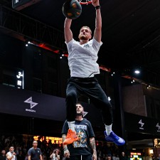 开云-精彩瞬间！新星AndrewBooth上演绝杀超级碗北京时间今晚，全网刷屏！-美国超级碗在北京时间什么时候举行